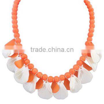 CZ910458 Candy colored bright leaves sweet pearl chain necklace