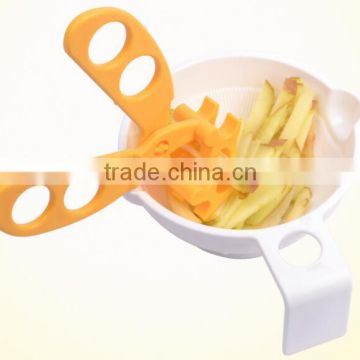 High quality Food cutting scissor/ safty baby food scissors/ Multifunctional fruit scissors