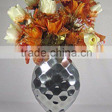 metal vase, flower vases, Vases in cast aluminium in big hammered polished vase finish