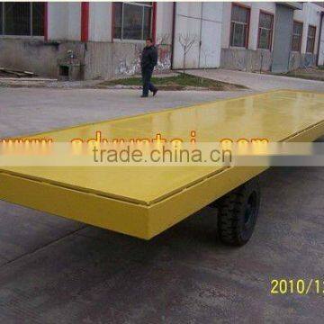 Flat platform trailer