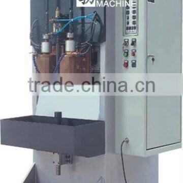 Vehicle absorber seam welder machine