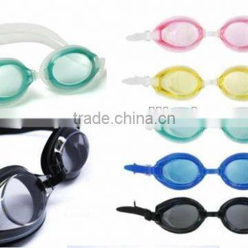 Swimming glasses