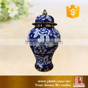 White and blue wases chinese ginger jar