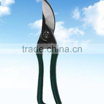 Many different types of Tree scissors