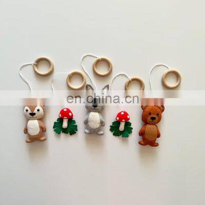 Hot Sale Baby Gym Hanging Toy Handmade High Quality Woodland Nursery Montessori Felt Toys Crib Hanging Vietnam Supplier photo-2