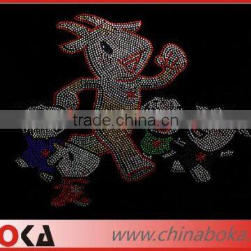 New arrival latest design Fashion hot sale cute cattle rhinestone transfer motif