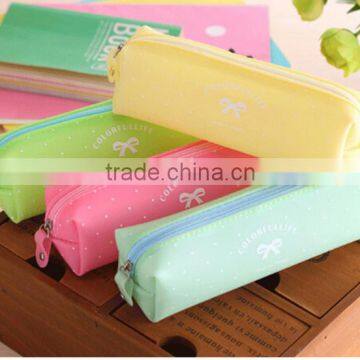 Wholesale lovely bowknot silicone pencil bag