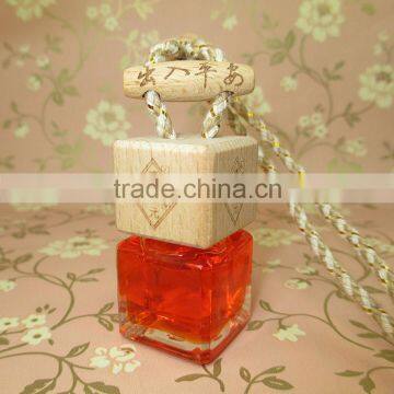 Shenzhen Lihome Hot Sale Min Hanging Glass Bottle Car Perfume With Tassel photo-4