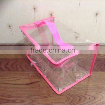 18cm x 18cm x 28cm transparent PVC with pink piping bag