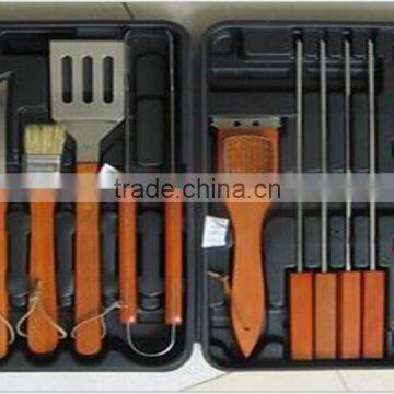 wooden handle barbecue tools brushes set