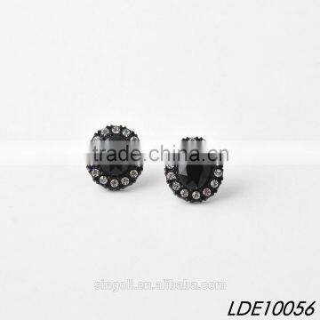 elegance Black crystal stud earring