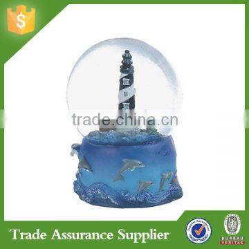 Customized Polyresin Souvenir Gift Snow Globes photo-2