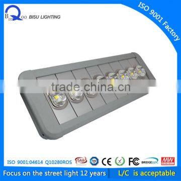 Hot Sales 3 Years Warranty IP65 Guangzhou Uranus Energy Led Street Light Supplier's Choice photo-2