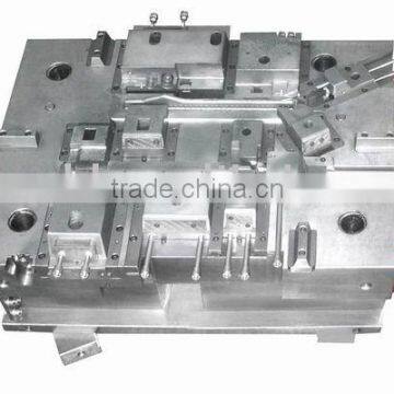 Plastic injection mould