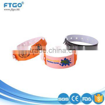 Custom Design One Time Use Pvc Material Event Party Wrist Band photo-2