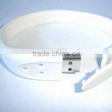 Portable bracelet USB memory