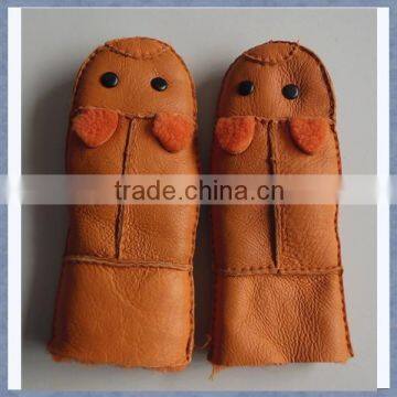 Supply Fur lined leather baby mittens from factory