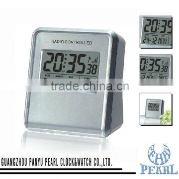 Pearl Radio Controlled Desk Clock