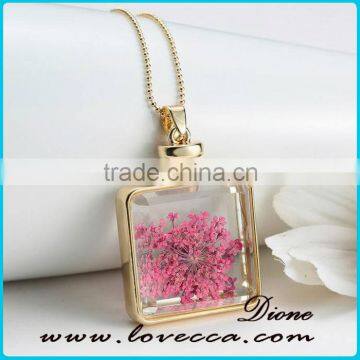 Square Gold Plated Locket Dried Real Flower Necklace photo-2