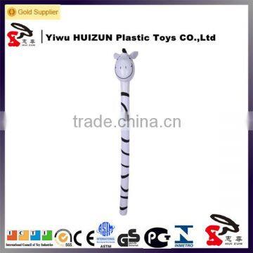 2013 new design PVC inflatable stick at the shape of giraffe