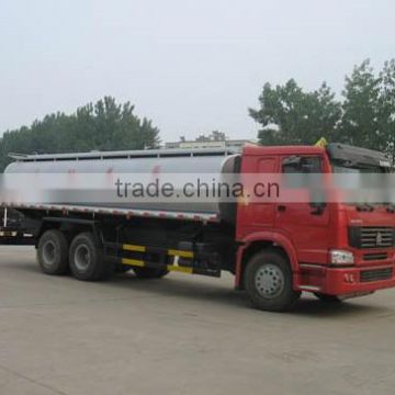 SINOTRUK HOWO oil tank truck 6x4