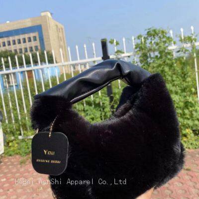 32Autumn Plush Bag Handbag for Women Cute Fashion One-shoulder Diagonal Bag Belt Bag Wholesale