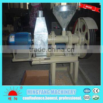 Floating type 100kg per hour flour pellet extruding machine with factory price