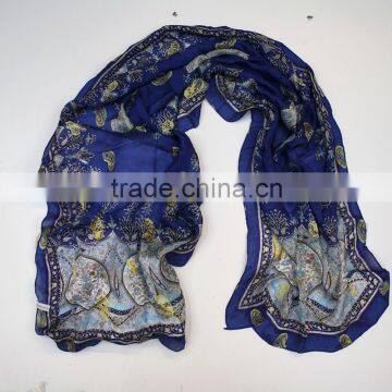 High Quality Custom Screen Printing Chinese Silk Scarf photo-3