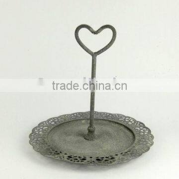 100062F- Wire Heart-Handed Metal Holder