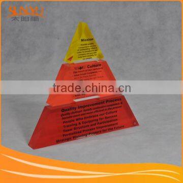 3 colour words print acrylic pyramid triangular paperweight with competitive price