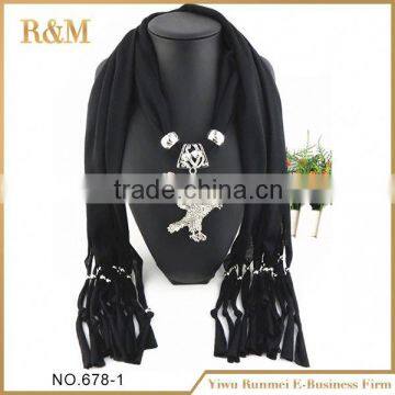 New and hot fashionable girls fashion scarf wholesale