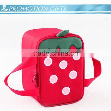 best selling strawberry lovely design lunch tote cooler bag