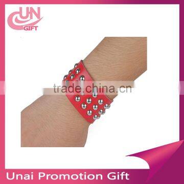 Fashion Charm Bracelet Fine Leather Rivets Bracelet Promation Gift photo-2