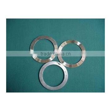 Metal serrated gasket with outer ring (separating type)