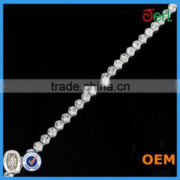 White Rhinestone Jewelry Pearl Roll Trimming Chain for Garment photo-2