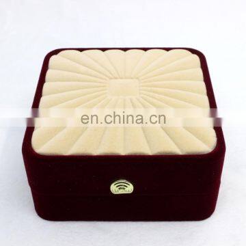 Plastic bracelet box Velvet bracelet boxes custom jewelry packaging luxury