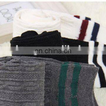 2015 Custom Fashion Relax Socks Professional Factory photo-4