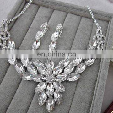 Luxurious Leaf Crystal Bridal Wedding Necklace+earrings+tiara Jewelry Sets Jewelry Wholesale China photo-2