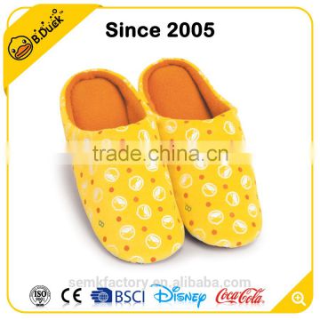 Comfortable yellow stuffed animal couple winter house slippers