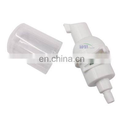 Plastic foam pump and disposable bag