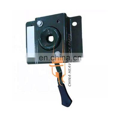 Chinese Suppliers A7 SINOTRUK A7-V Cab Assembly Cabin Parts WG1664110028 Mask Right Lock Assembly photo-3