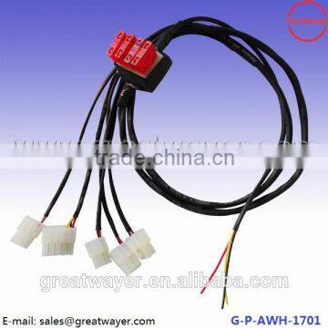 Automotive cables with four-way fuse block fuse holder and connectors
