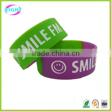 2015 silicone rubber wristband with logo