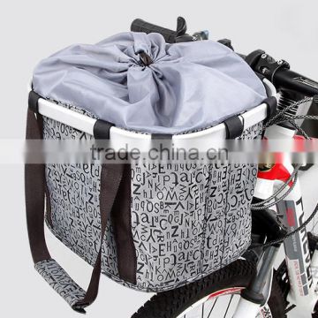 Removable bicycle basket