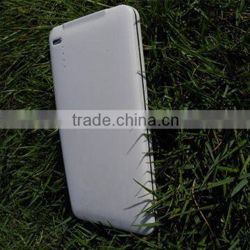 March Power Bank 3 in 1 Power Bank 4000mAh Extra-Slim Plated Metal Middle Frame photo-2