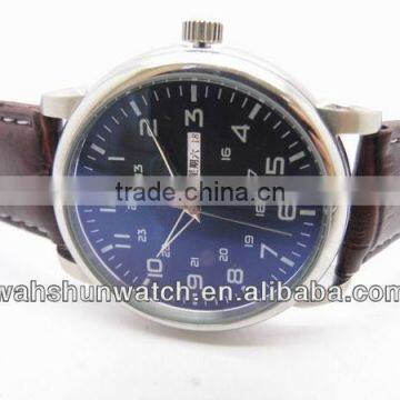 Round case Leather Strap Watch