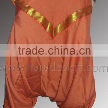 Harem pants in bamboo fabric with V shape brocade design