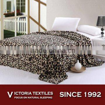 luxury top quality leopard printed micro fiber soft fleece flannel blanket wholesale