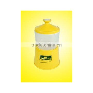 Plastic egg boiler, Egg cooker.