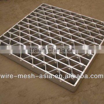 hot sales China manufacture serrated galvanized grating/steel grid mesh(factory)